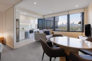 18 Mount Alexander Rd, Travancore, VIC 3032