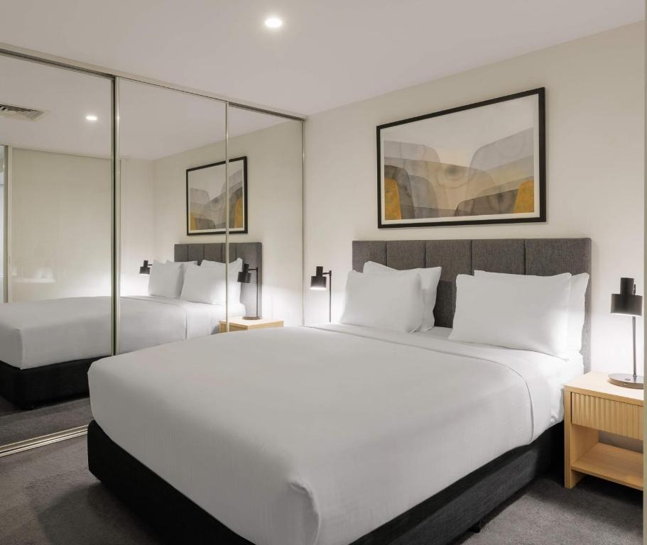 18 Mount Alexander Rd, Travancore, VIC 3032