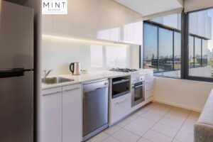 1318/18 Mount Alexander Rd, Travancore, VIC 3032