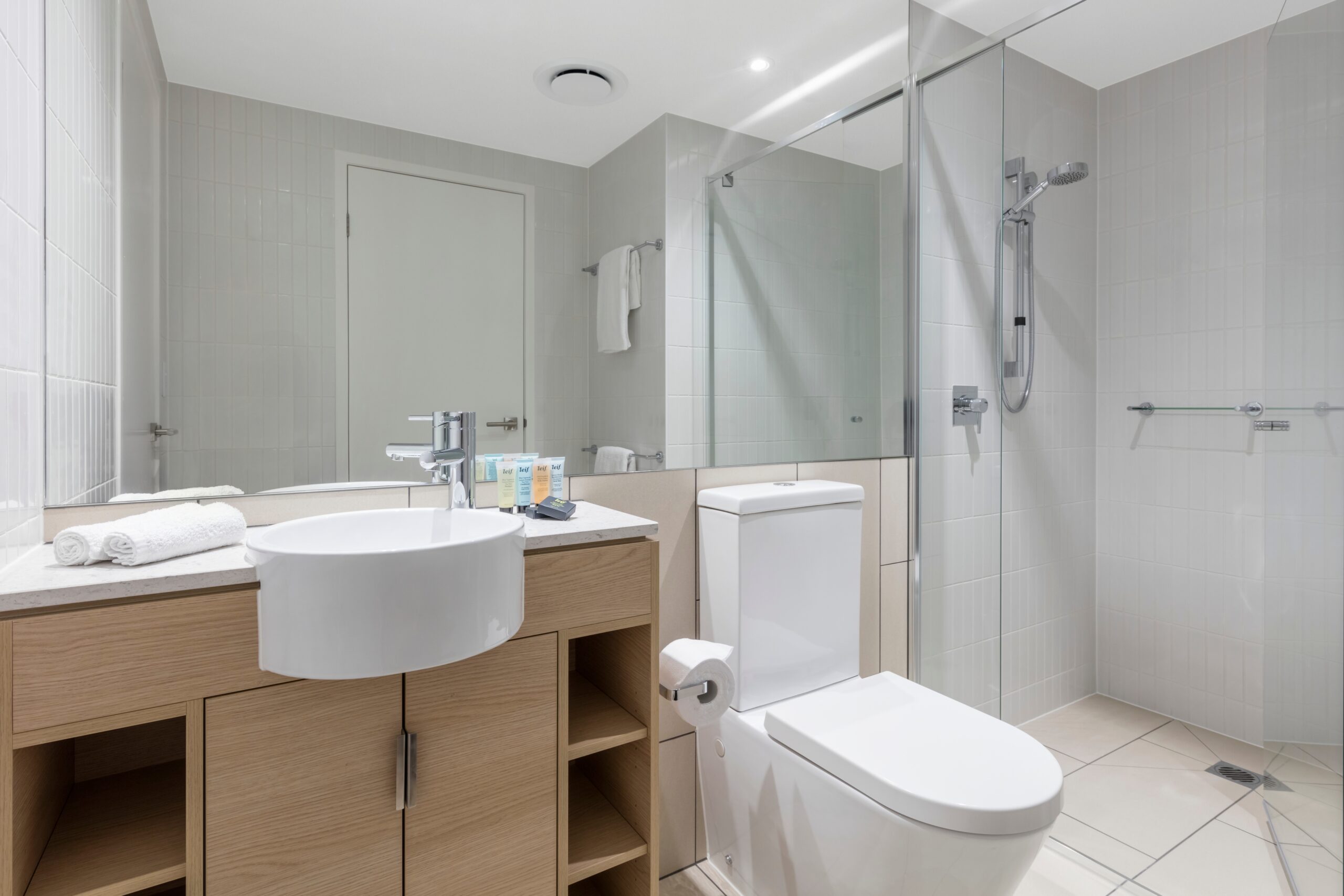 2663 Gold Coast Highway, Broadbeach, QLD 4218