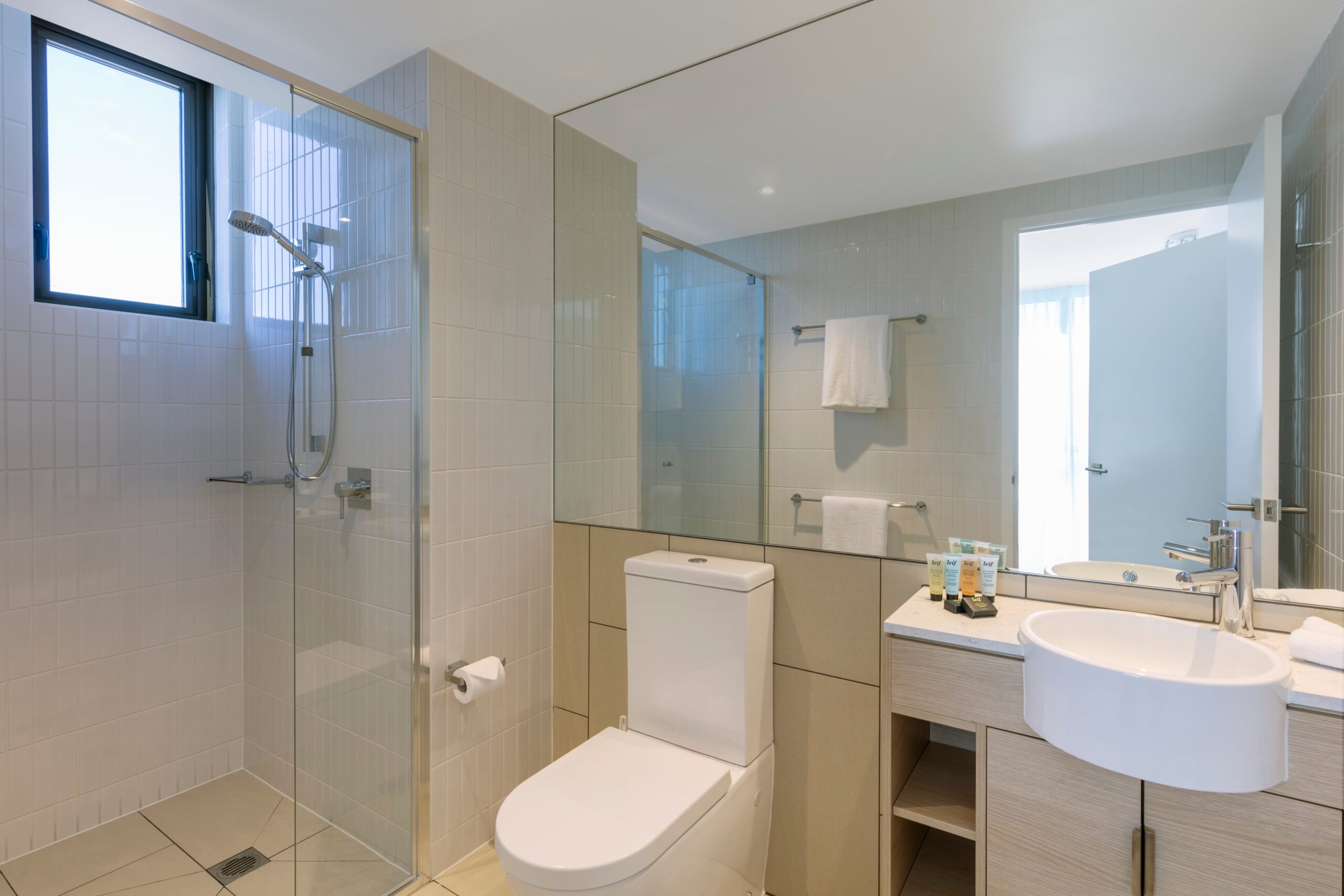 2663 Gold Coast Highway, Broadbeach, QLD 4218