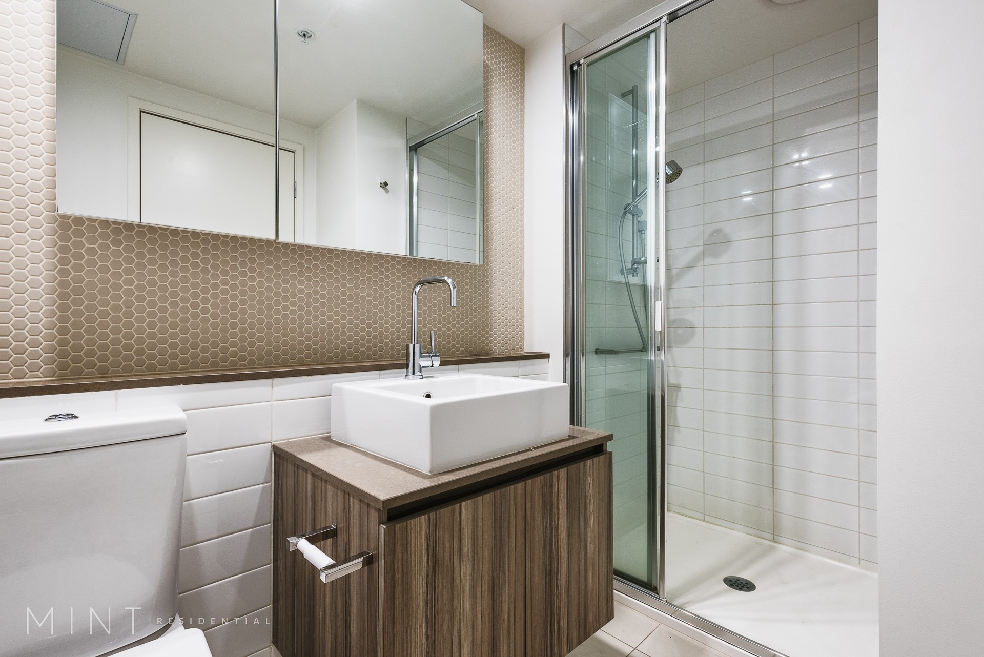 619/17 Singers Ln, Melbourne, VIC 3000