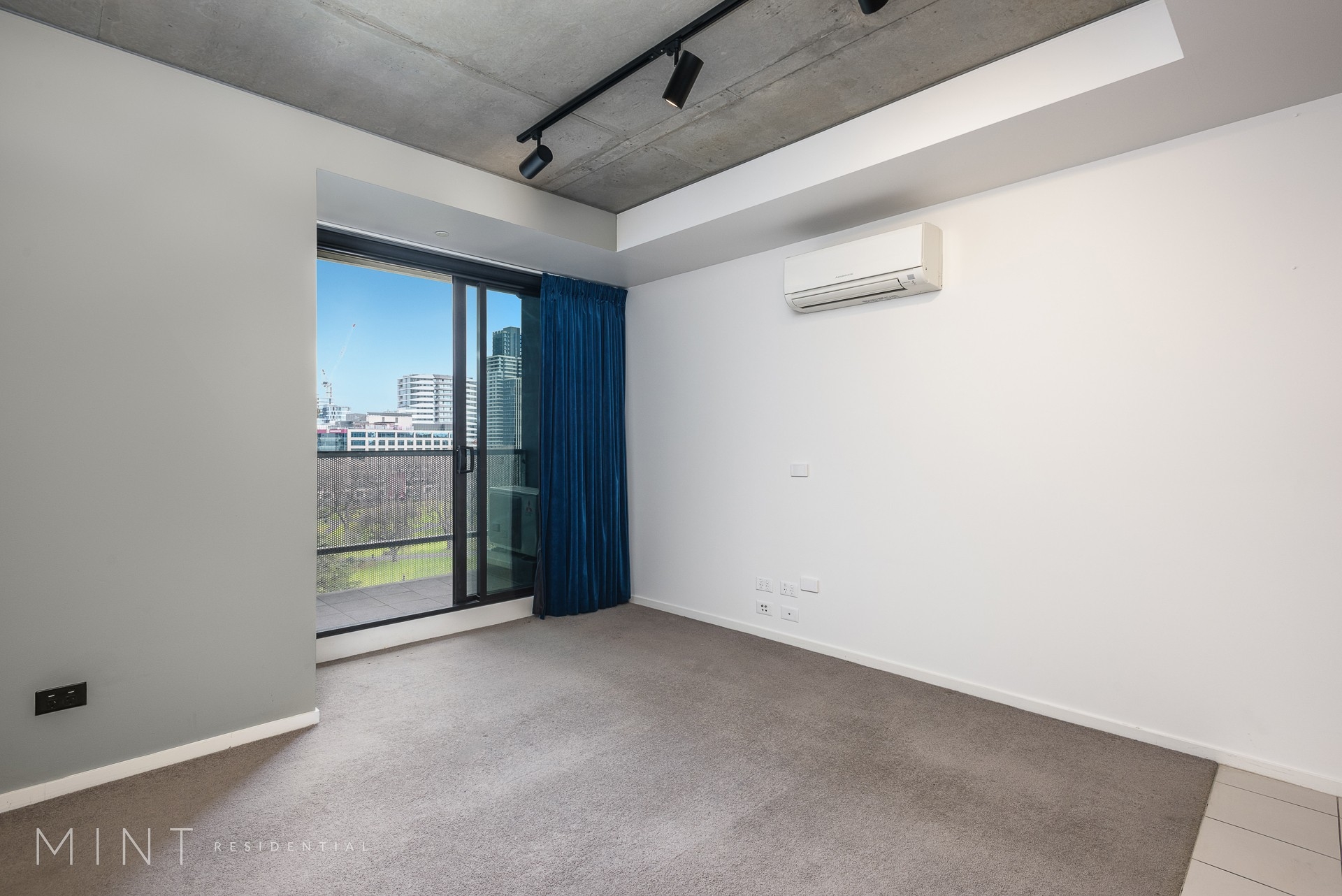 619/17 Singers Ln, Melbourne, VIC 3000