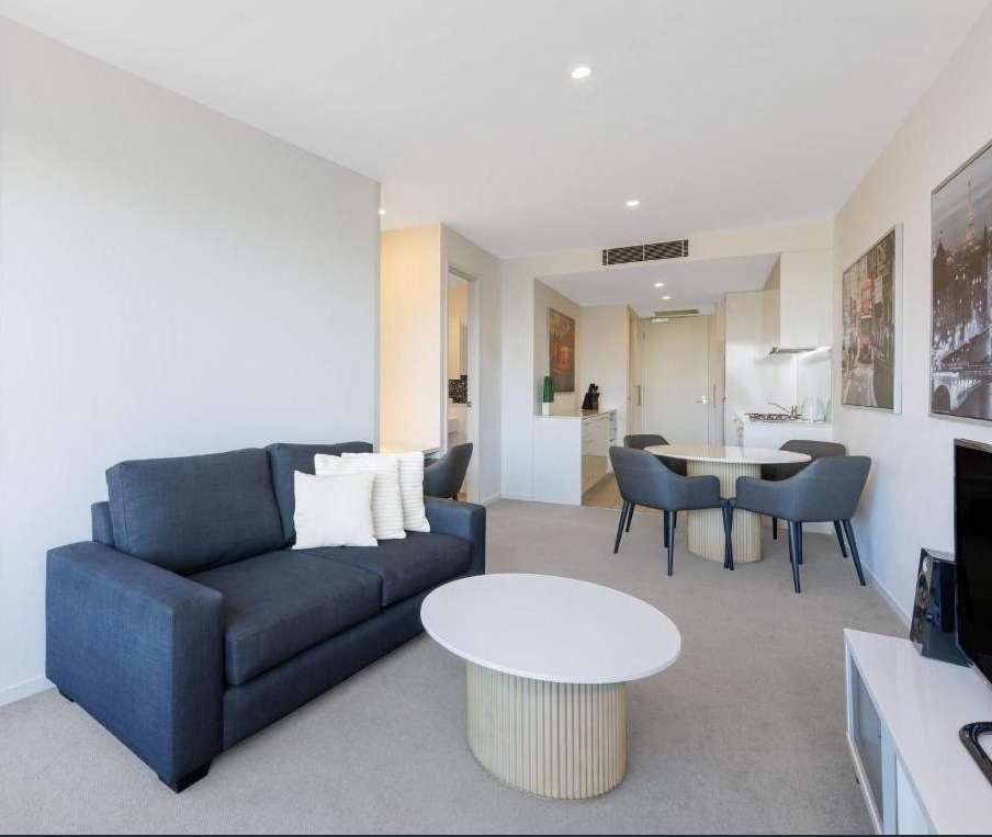 18 Mount Alexander Rd, Travancore, VIC 3032