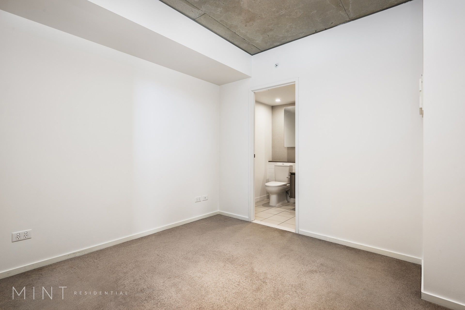 619/17 Singers Ln, Melbourne, VIC 3000