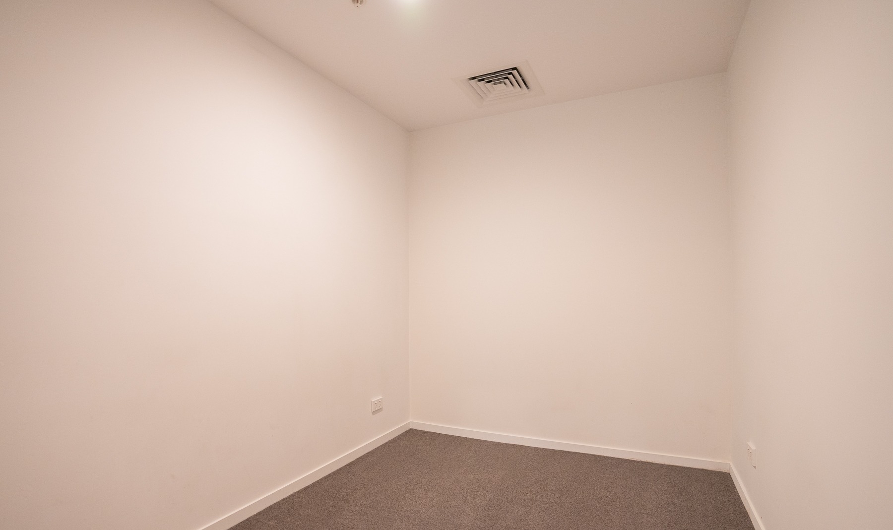 2208/18 Mount Alexander Rd, Travancore, VIC 3032