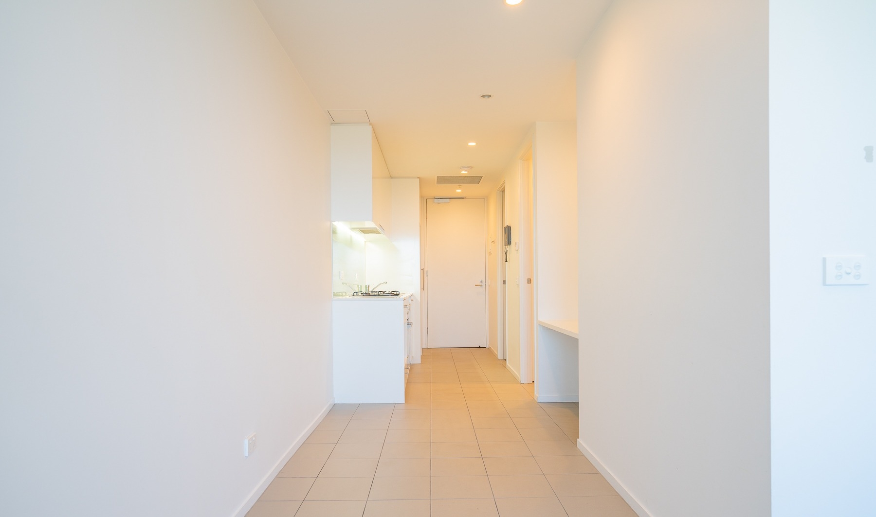 2208/18 Mount Alexander Rd, Travancore, VIC 3032