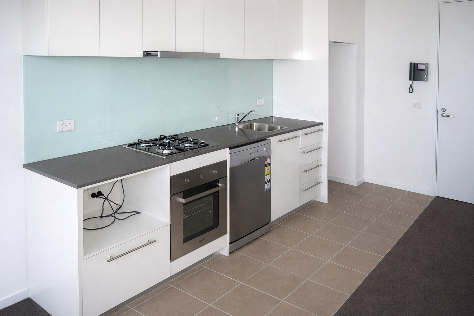 555/38 Mount Alexander Rd, Travancore, VIC 3032