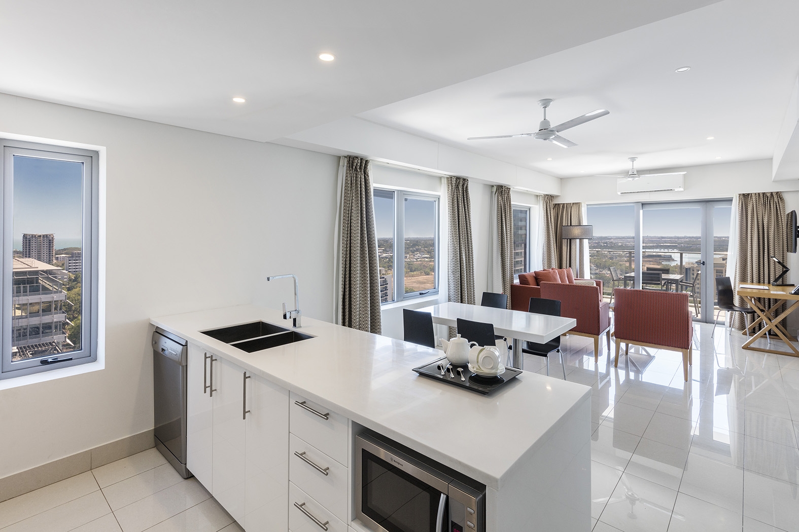 Private: 31 WOODS STREET, DARWIN CITY, NT 0800