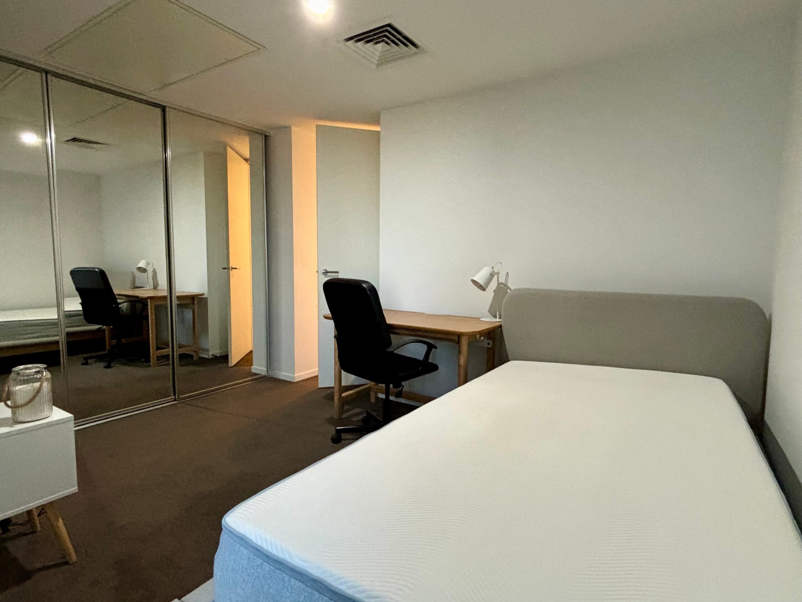 2311/18 Mount Alexander Rd, Travancore, VIC 3032
